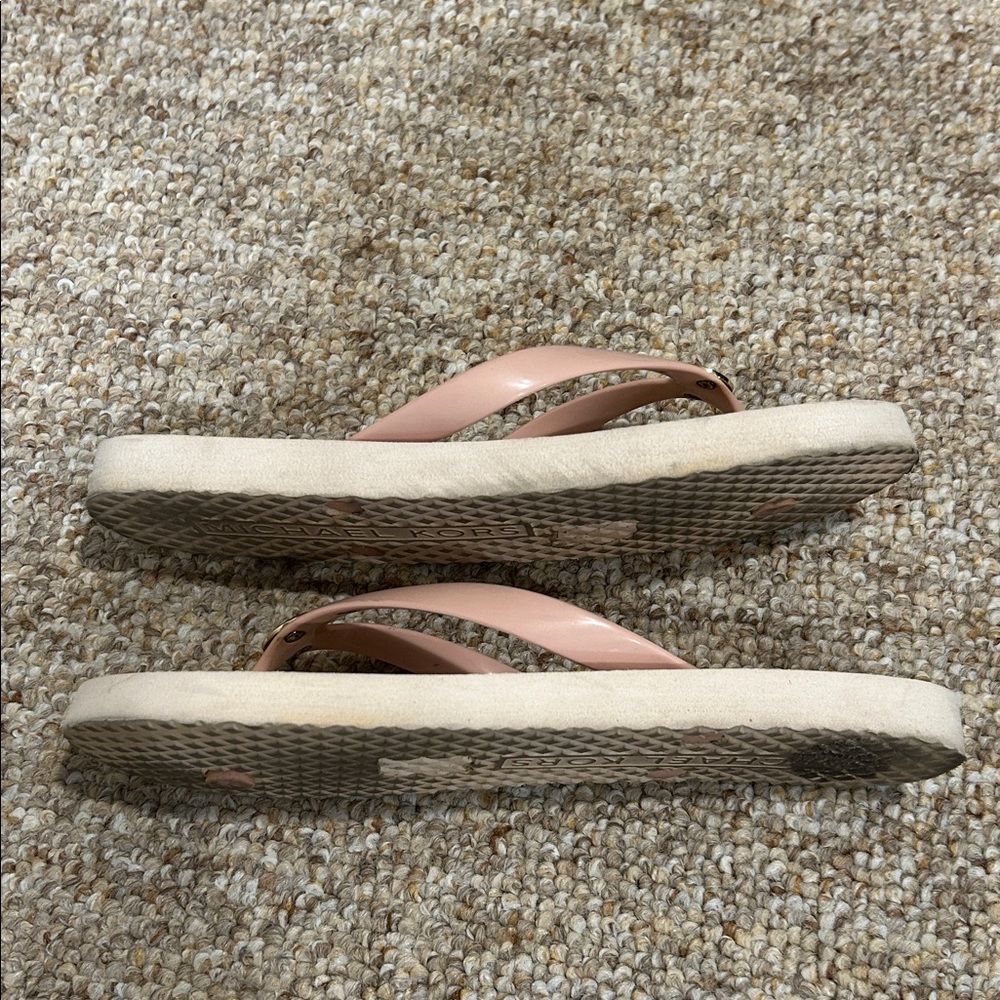 Michael Kors Blush Pink Signature Logo Flip Flop Sandals Size 8 - Picture 7 of 11
